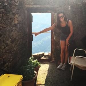 Meet your Posher, Adriana